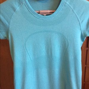 Lululemon running tshirt